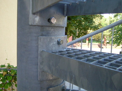 Detail Verbindung Treppenstufe-Spindelrohr